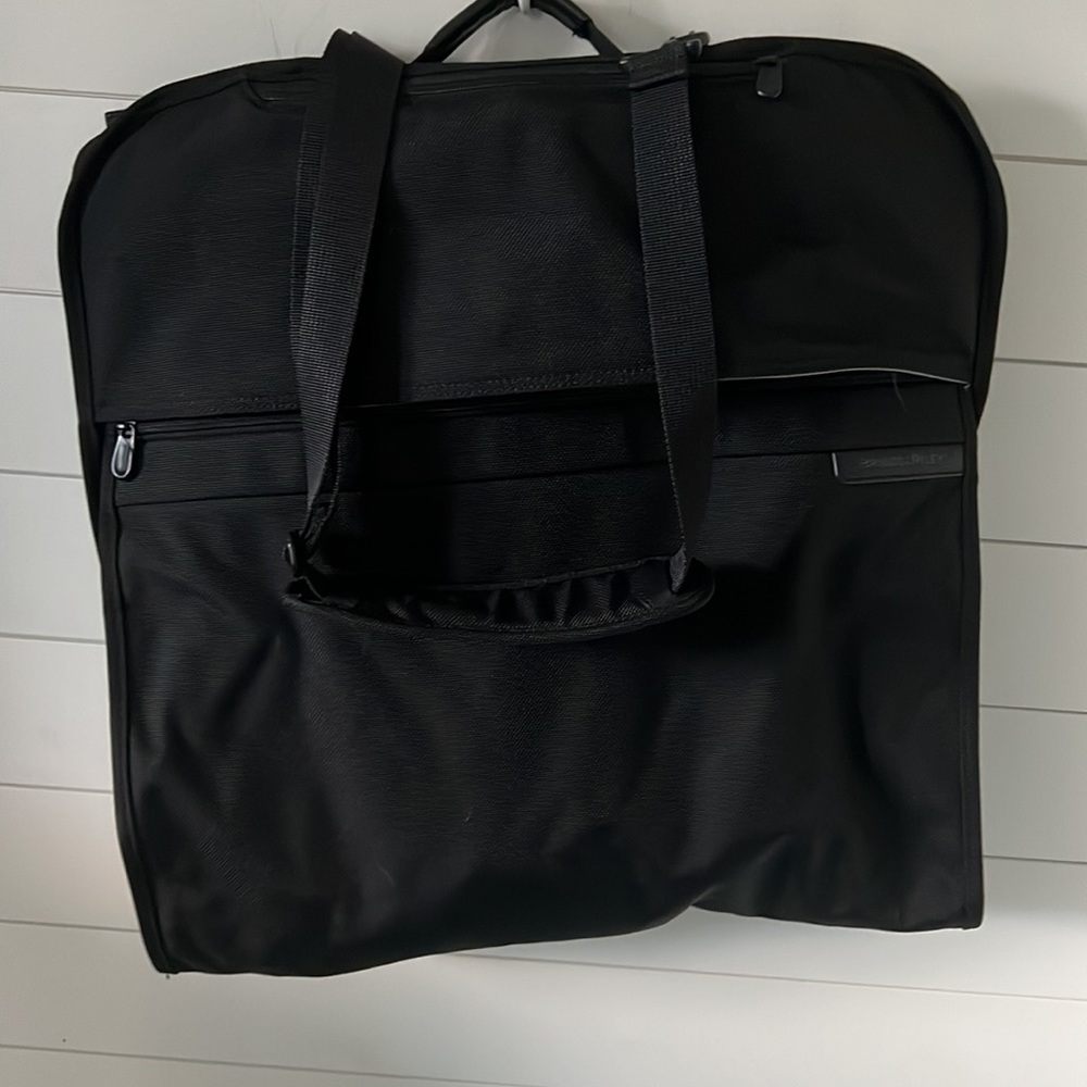 Briggs & Riley Black Travel Bag - Picture 2 of 16